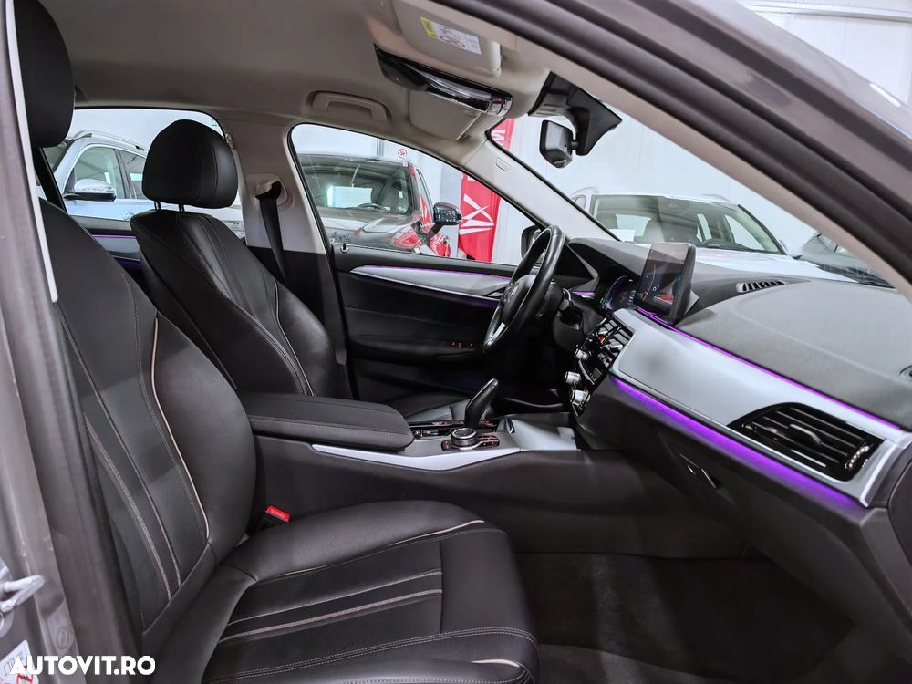 BMW Seria 5 530e Aut. - 9