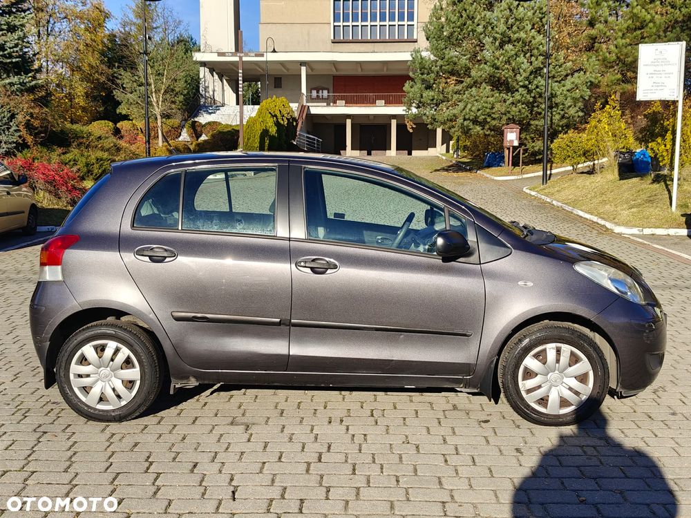 Toyota Yaris 1.0 Luna - 3