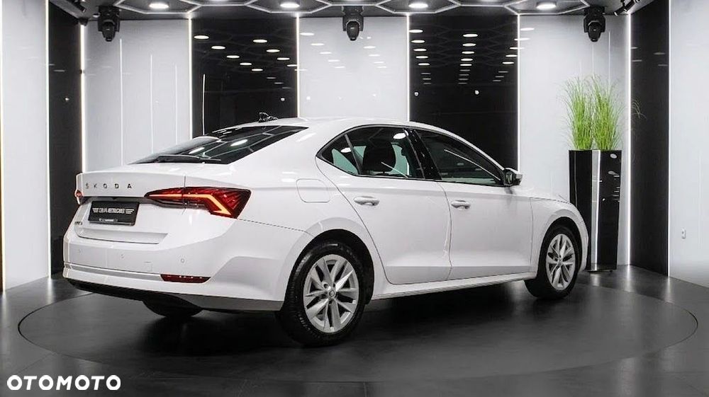 Skoda Octavia 1.5 TSI e-Tec Ambition DSG - 3
