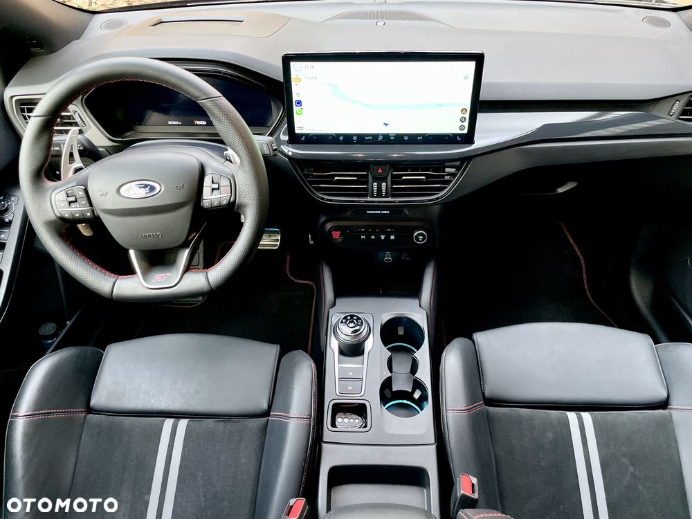 Ford Focus 2.3 EcoBoost ST X - 9