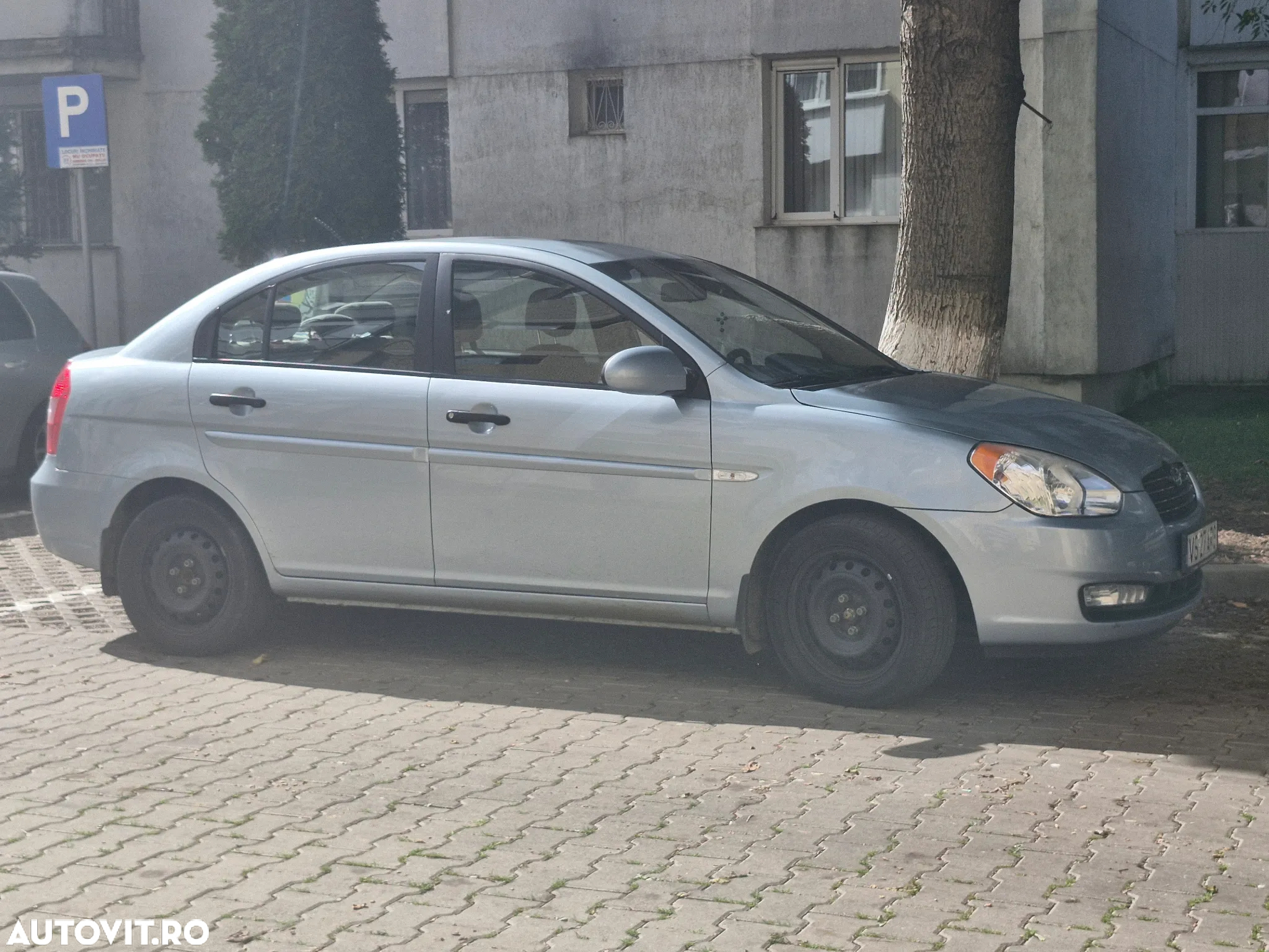 Hyundai Accent MC 1.4 DOHC 4DR GL PREMIUM - 3