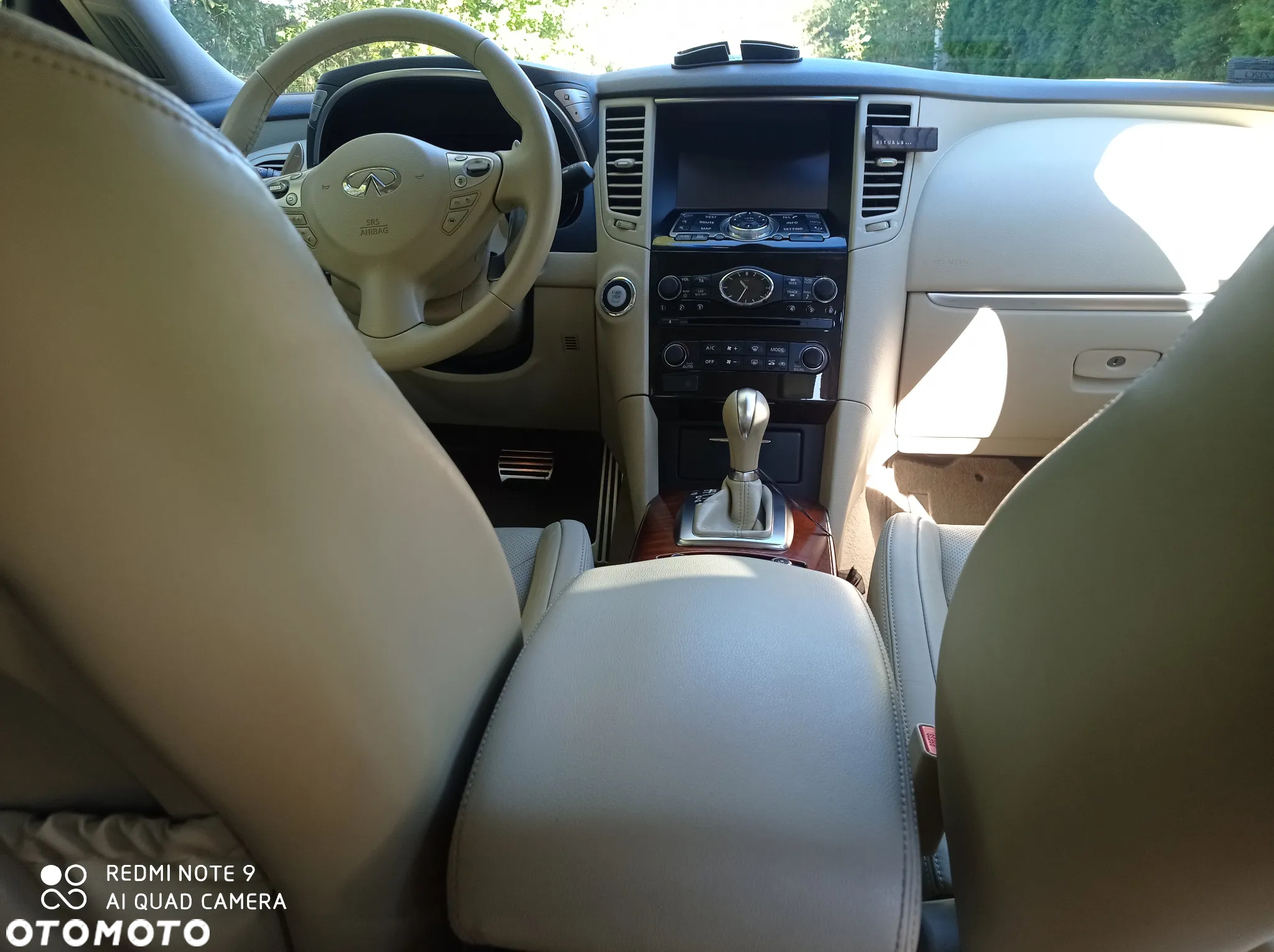 Infiniti QX70 3.7 GT Premium - 21