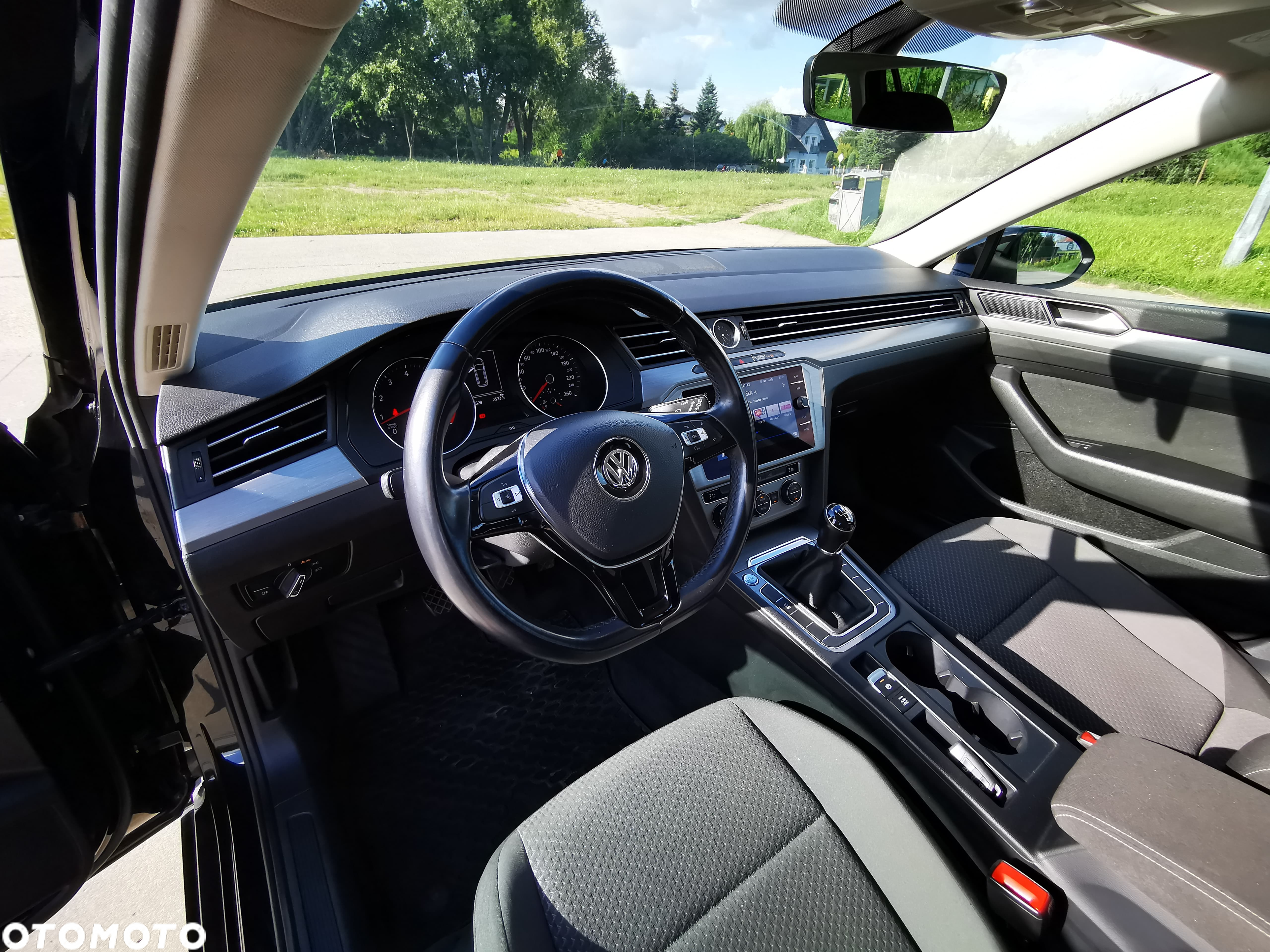 Volkswagen Passat 1.4 TSI BMT Comfortline - 11