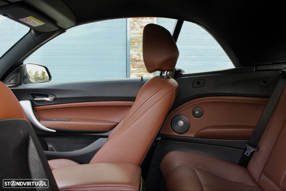 BMW 225 d Cabrio Pack M Auto - 43