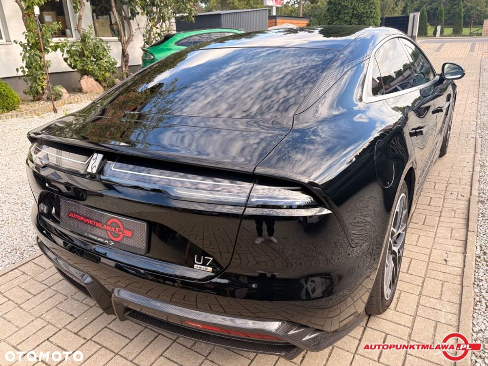 BYD Yangwang U7 - 8