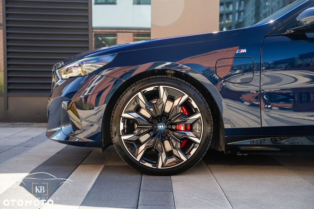 BMW Seria 5 550e xDrive - 9