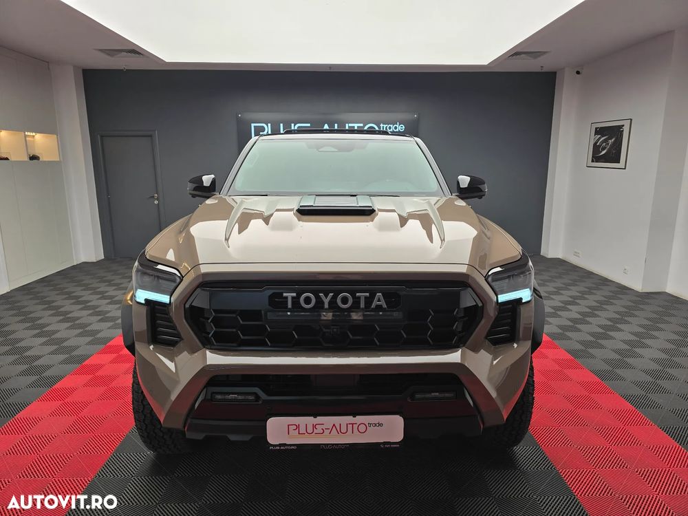 Toyota Tacoma - 5