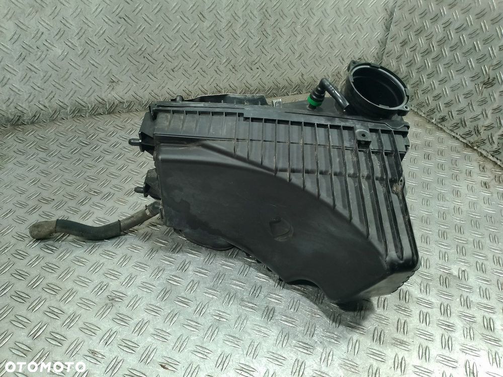 OBUDOWA FILTRA POWIETRZA AUDI Q7 (2005-2015)  7L6129601AR 3.0 TDI - 1