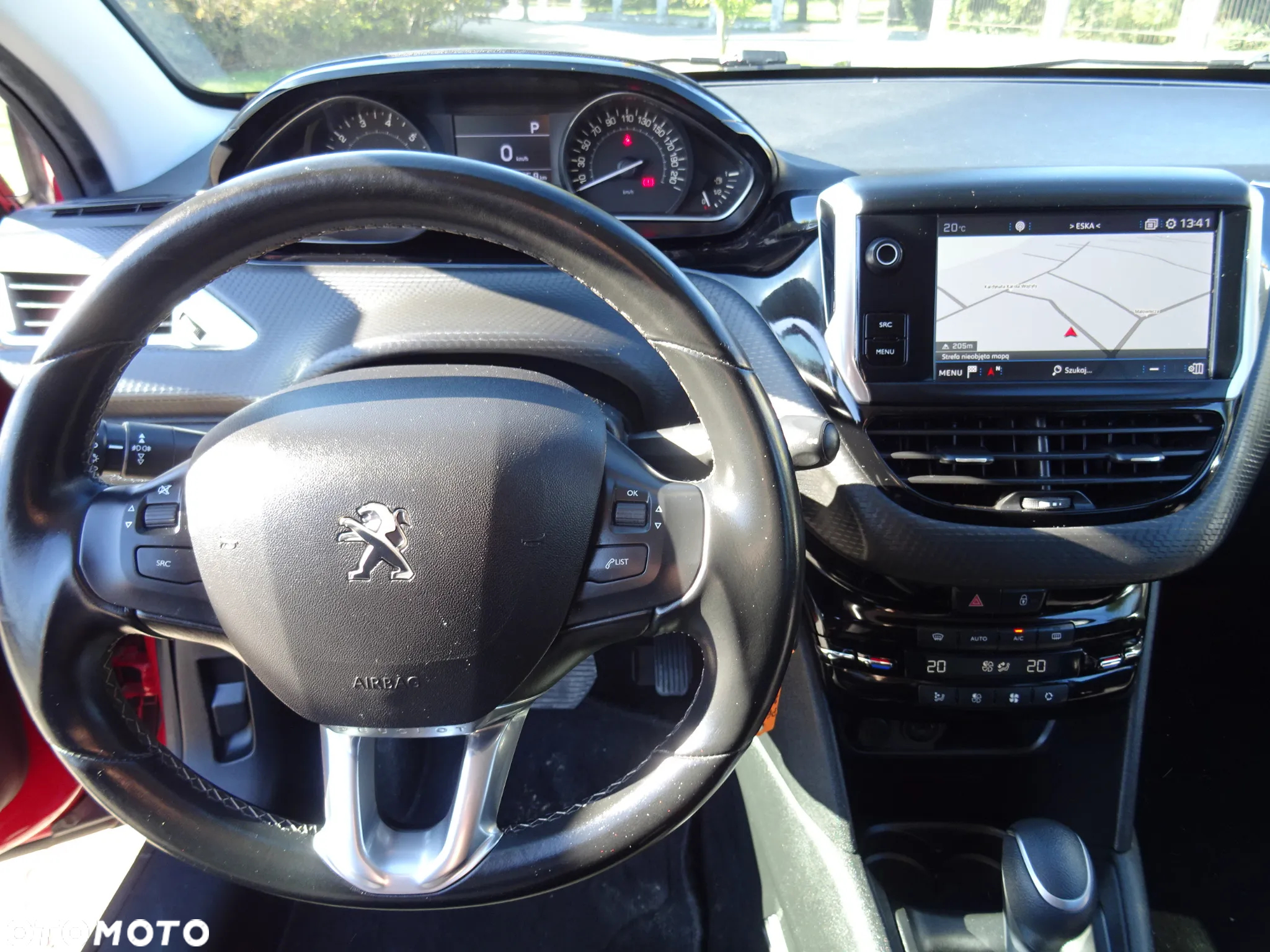 Peugeot 208 PureTech 110 Stop & Start EAT6 Allure - 8