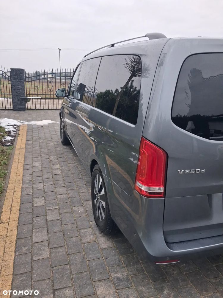 Mercedes-Benz Klasa V 250 d Extralang 9G-TRONIC Avantgarde Edition 2020 - 18