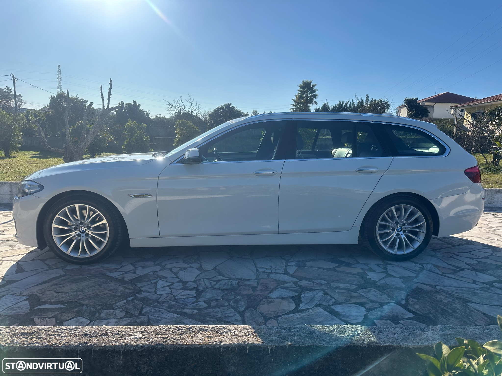 BMW 520 d Line Luxury Auto - 3