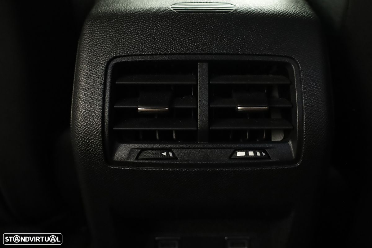 Peugeot 308 SW 1.2 PureTech GT EAT8 - 22