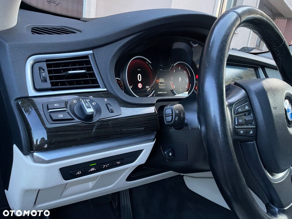 BMW 5GT 530d xDrive Luxury Line - 13