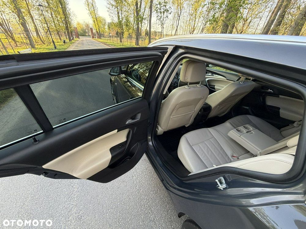 Opel Insignia - 21