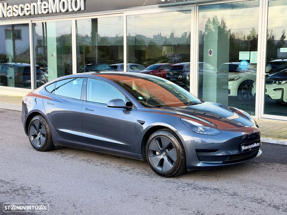 Tesla Model 3 Standard Range Plus RWD - 3