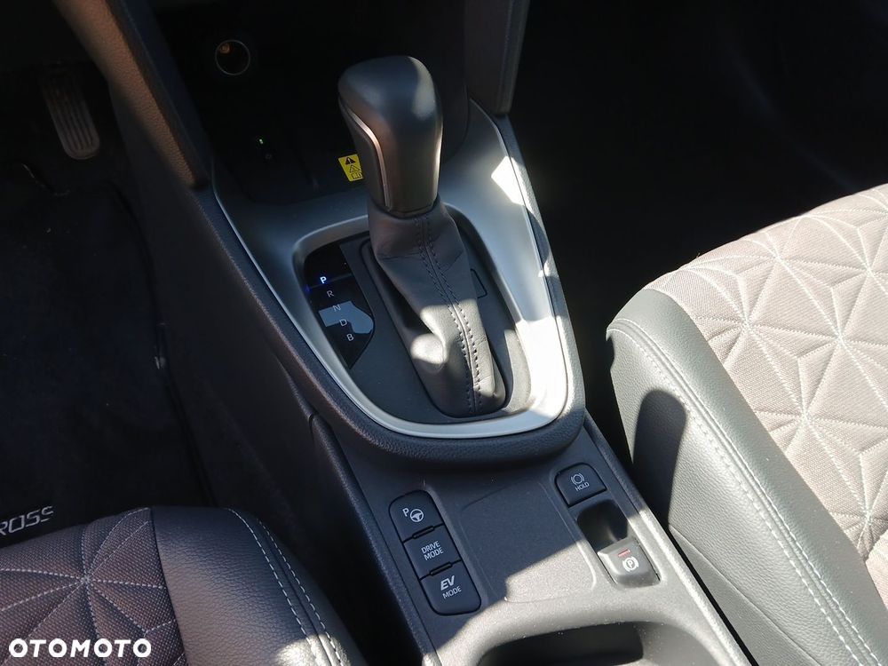 Toyota Yaris Cross - 36