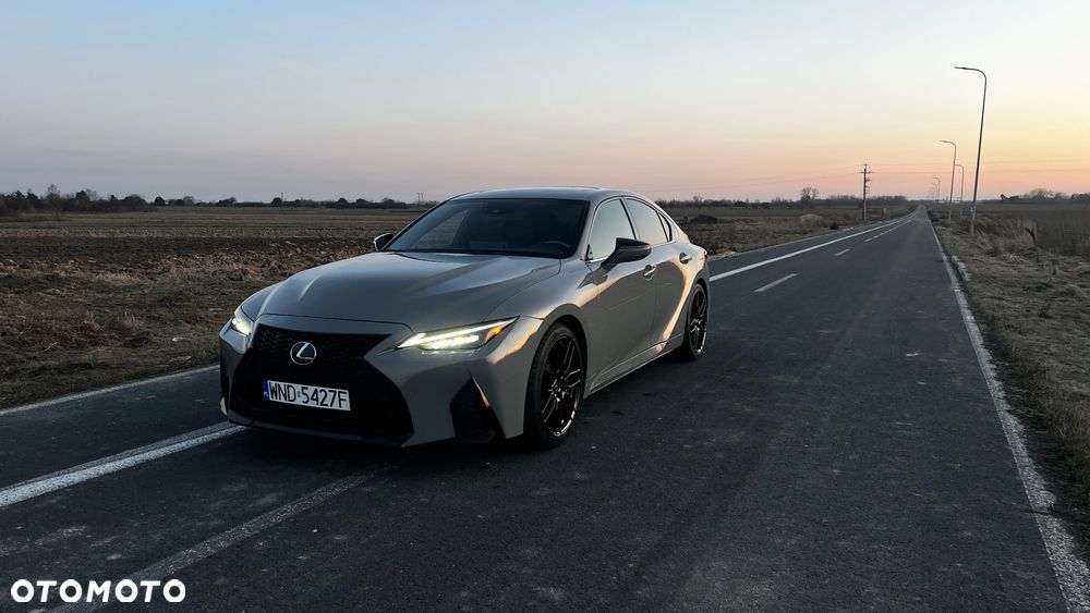 Lexus IS - 2