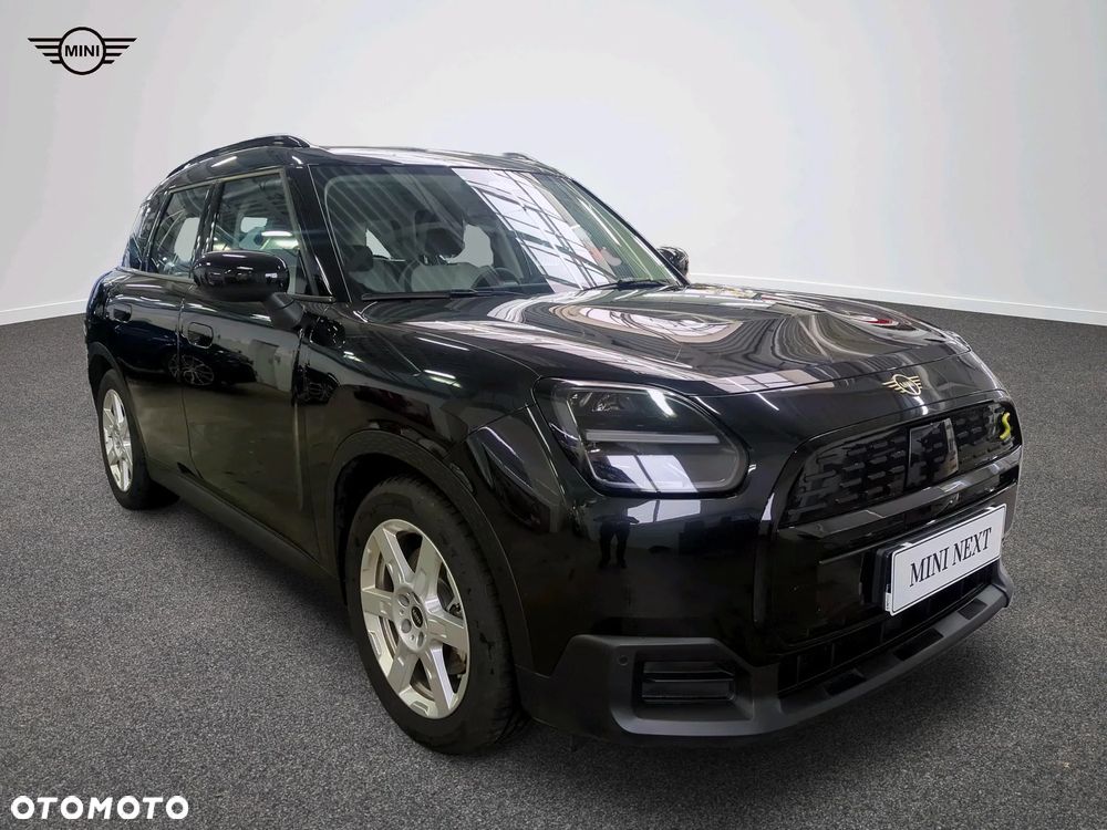 MINI Countryman SE ALL4 66.5kWh Linia Classic - 2