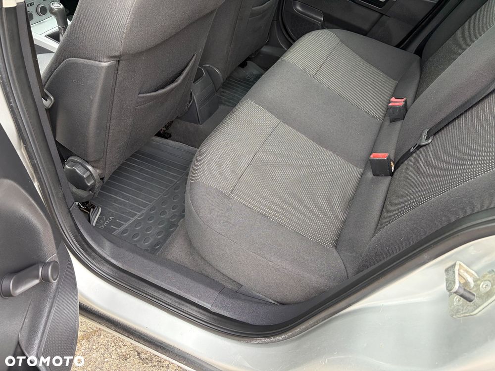 Opel Astra 1.6 Essentia - 16