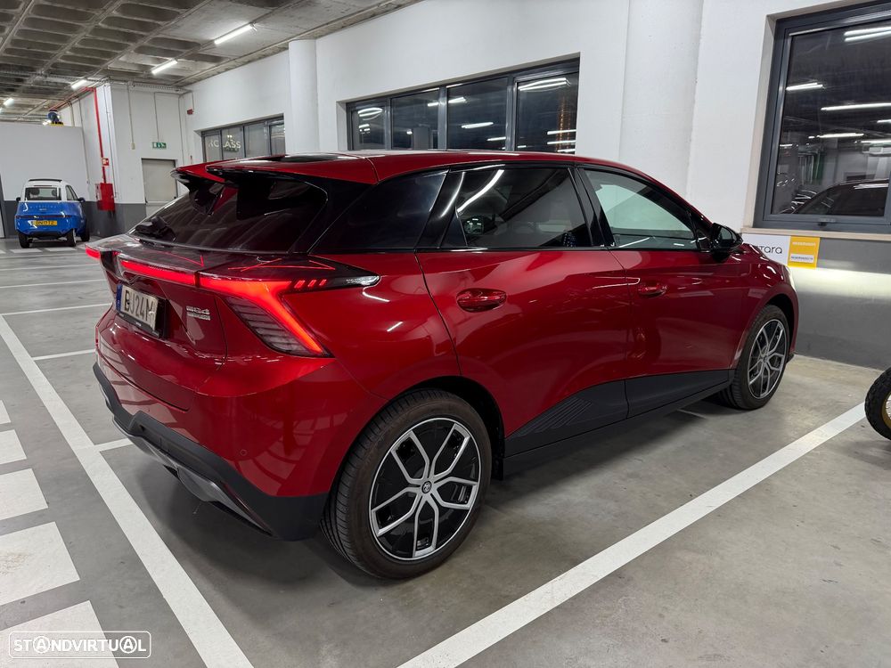 MG MG4 64 kWh Luxury - 3