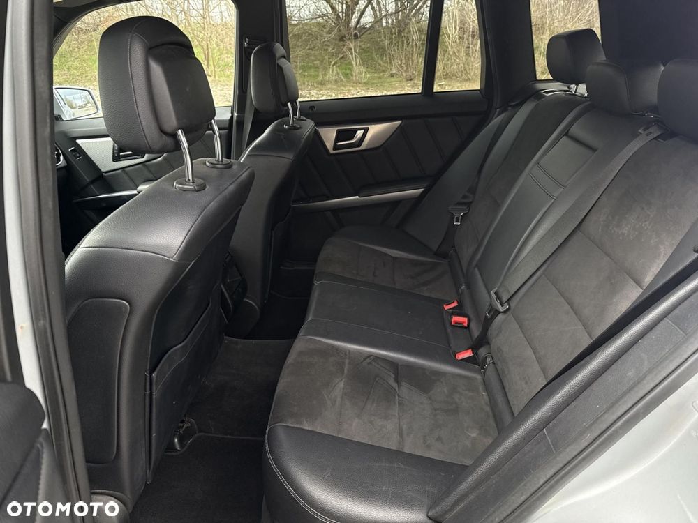 Mercedes-Benz GLK - 22