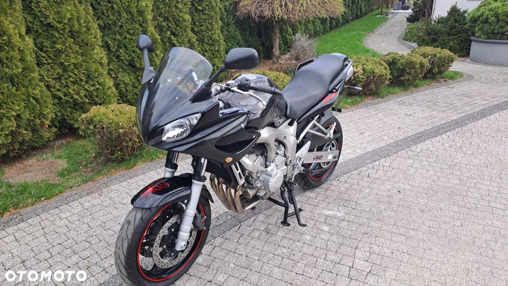 Yamaha FZ - 35