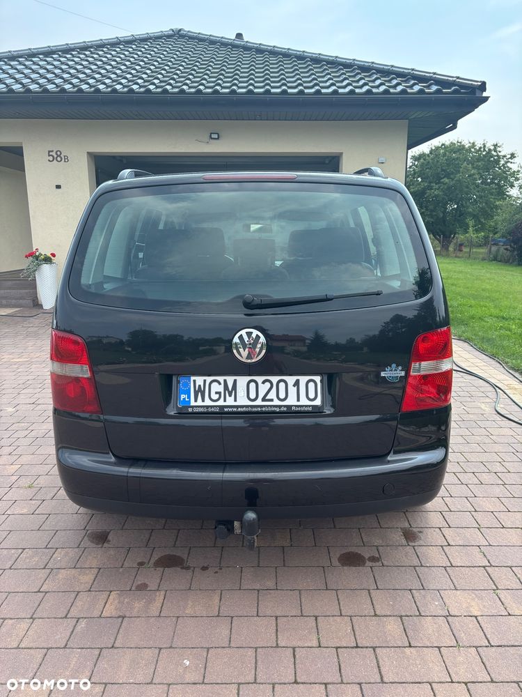 Volkswagen Touran 1.6 - 5