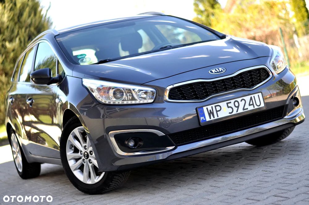 Kia Ceed 1.4 CVVT Dream Team Edition - 14