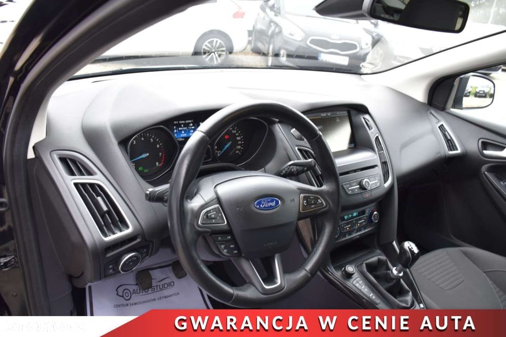 Ford Focus Turnier 1.5 EcoBoost Start-Stopp-System Titanium - 12