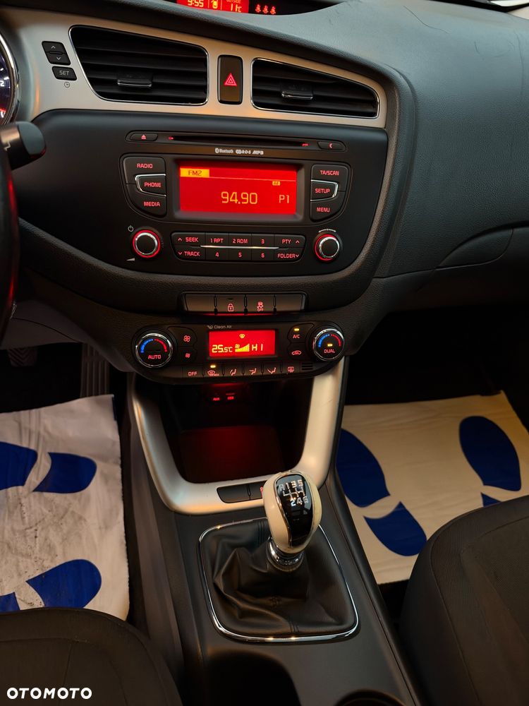 Kia Ceed 1.6 GDI Business Line - 20