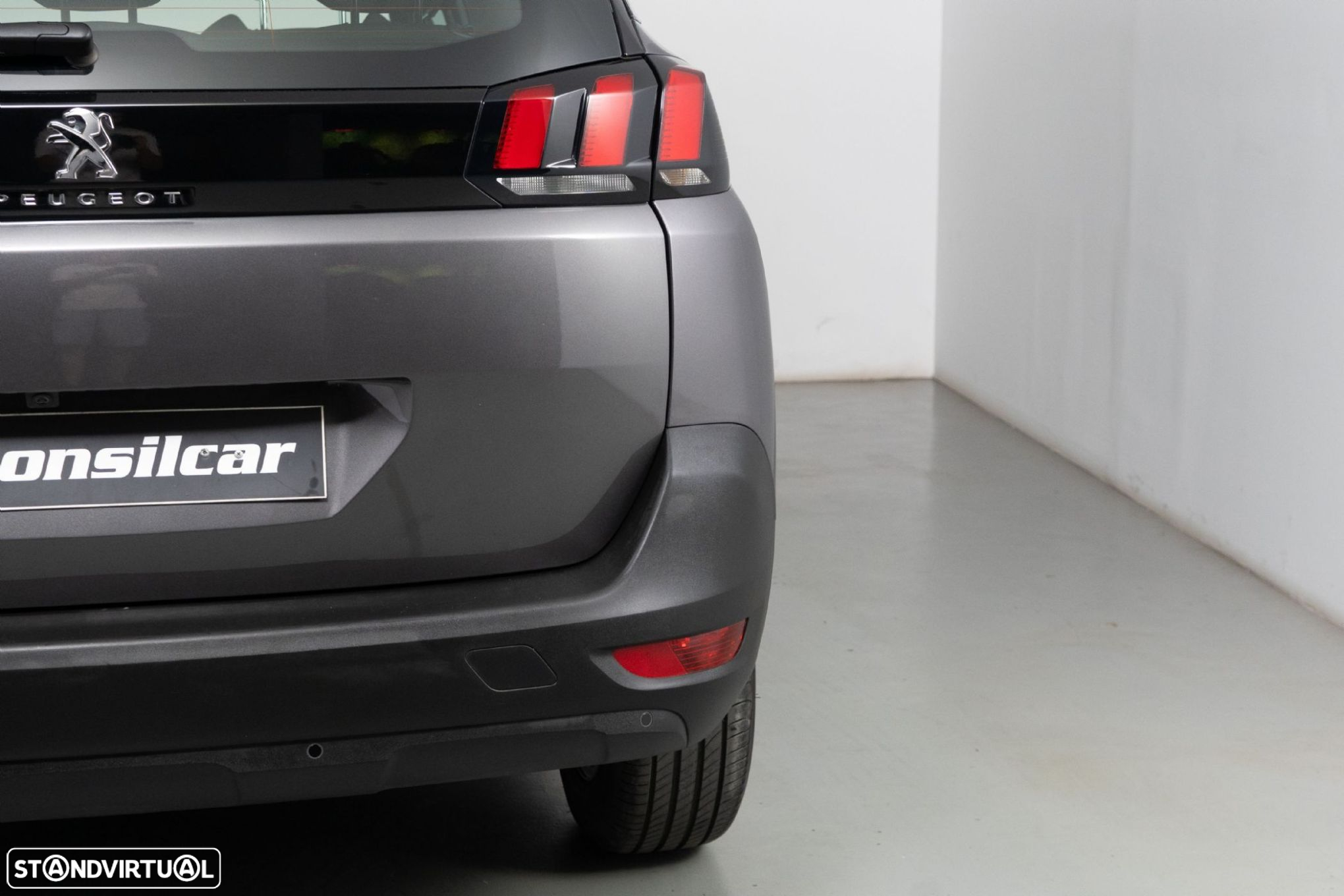 Peugeot 5008 1.2 PureTech Allure Pack EAT8 - 17