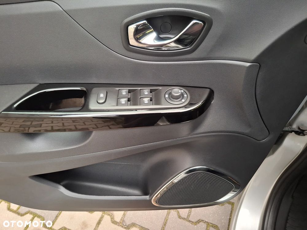 Renault Captur - 12