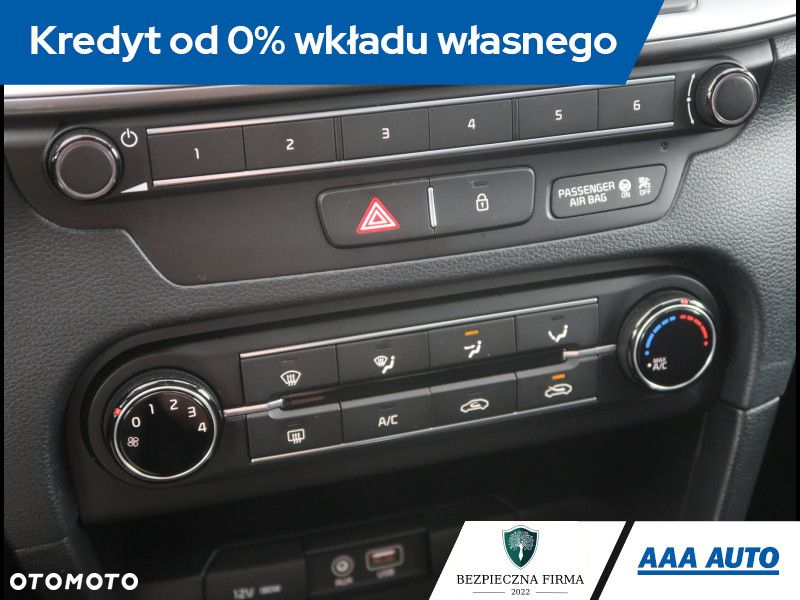 Kia Ceed - 13