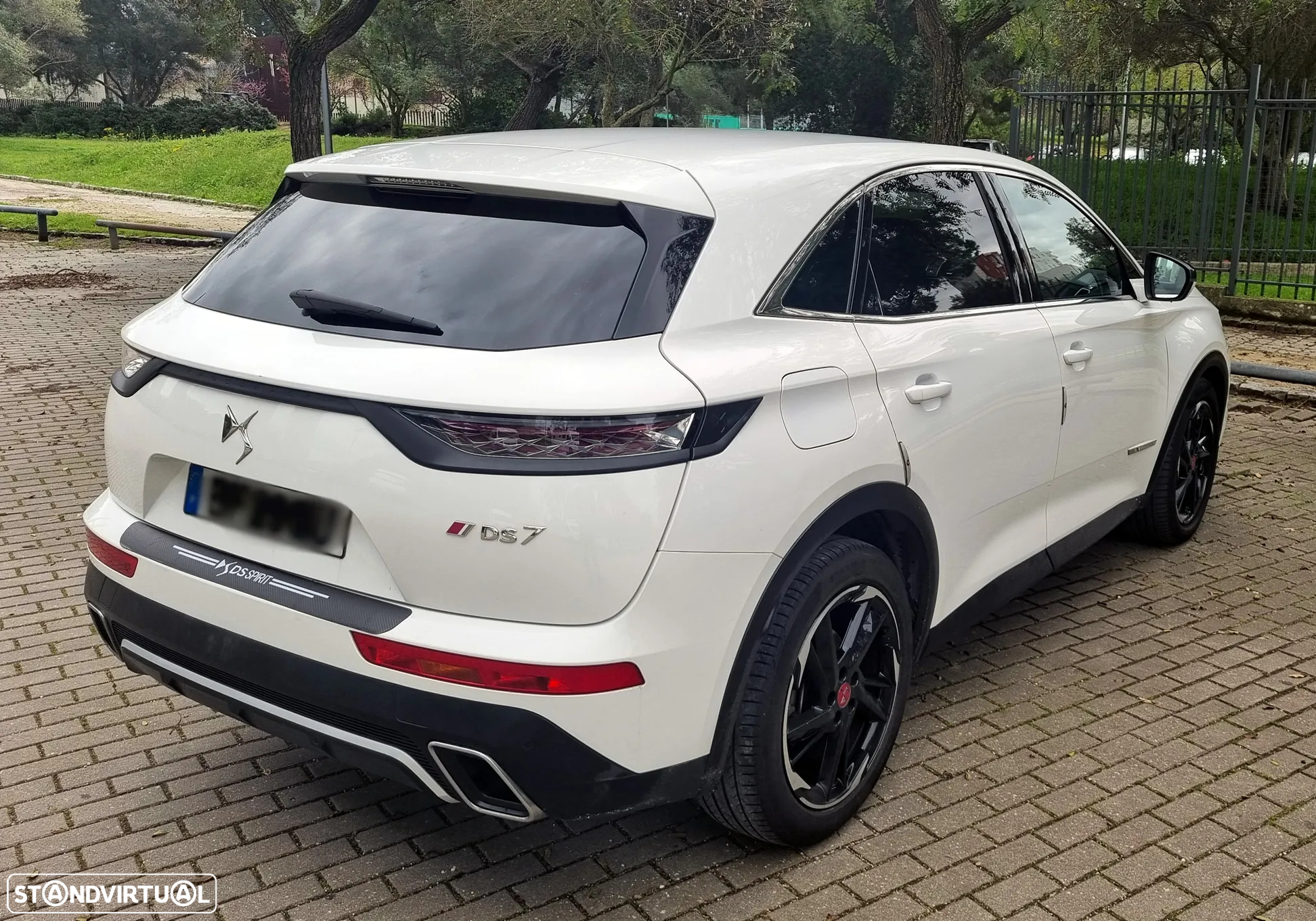 DS DS7 Crossback 2.0 BlueHDi Performance Line EAT8 - 6