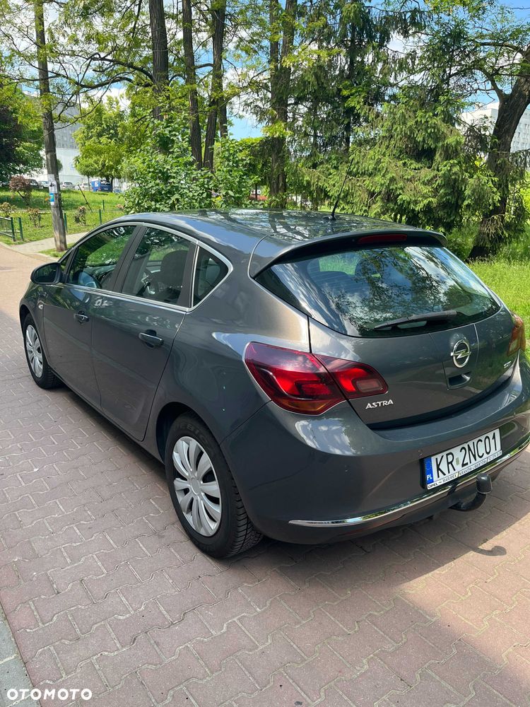 Opel Astra - 4
