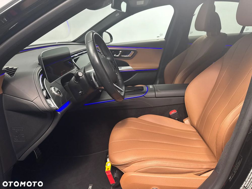 Mercedes-Benz Klasa E 220 d mHEV 4-Matic AMG 9G-Tronic - 13