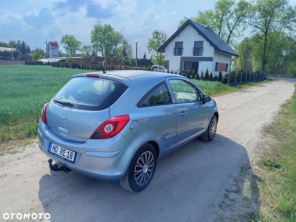 Opel Corsa 1.2 16V Cosmo - 7
