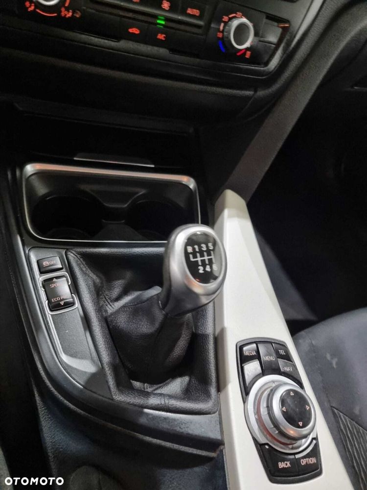 BMW Seria 3 - 25