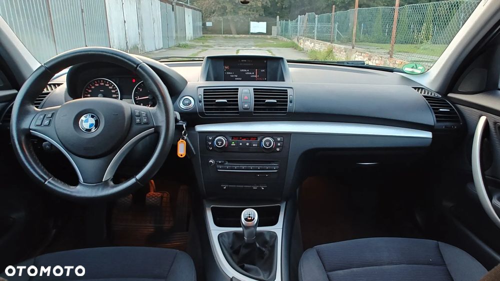 BMW Seria 1 - 13