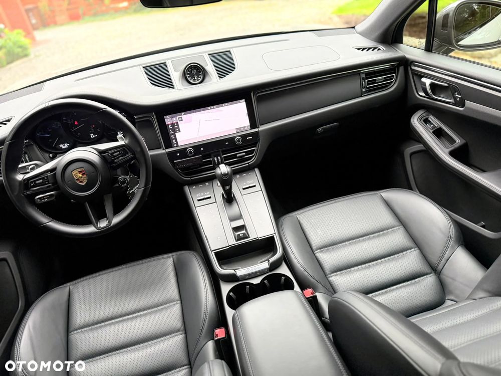 Porsche Macan T - 24