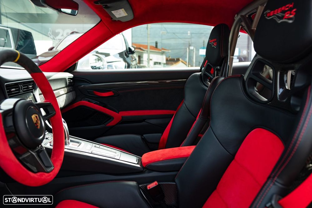 Porsche 911 (991) GT2 RS - 20