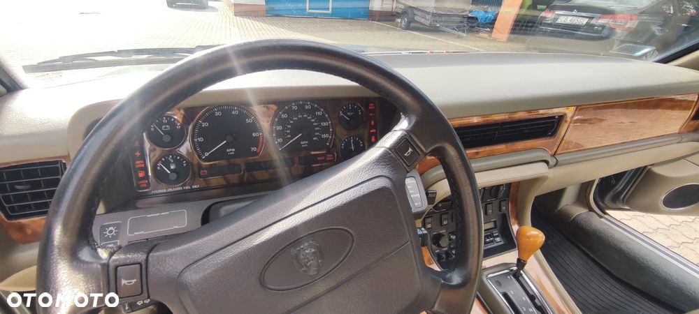 Jaguar XJ XJ12 6.0 - 15