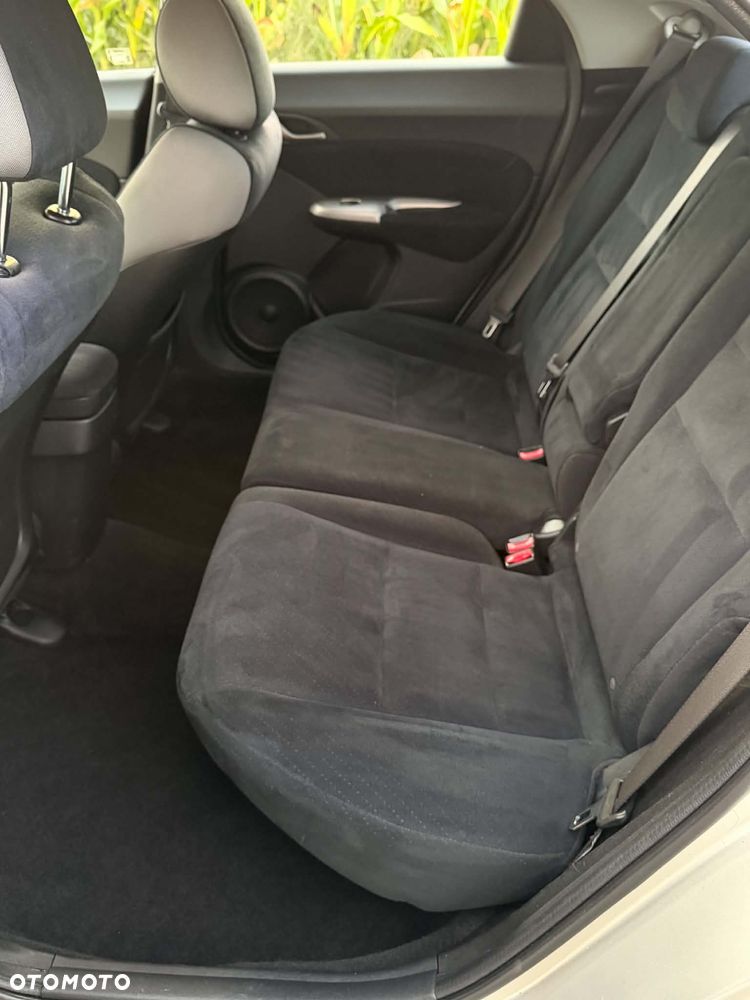 Honda Civic 1.8 Comfort - 29