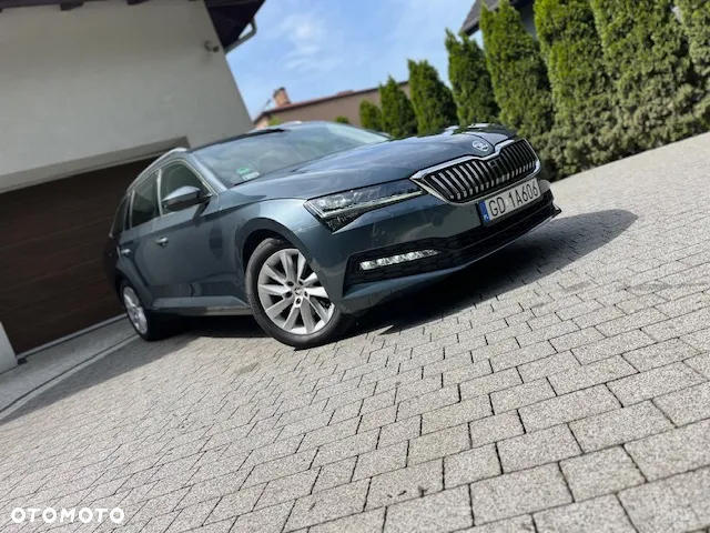 Skoda Superb 2.0 TSI Ambition DSG - 33