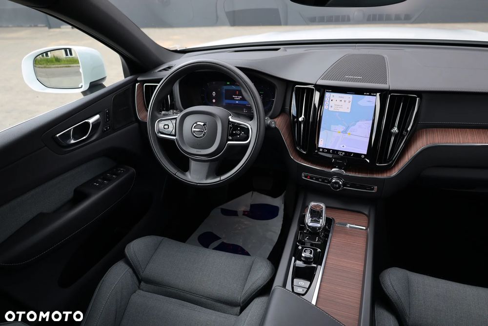 Volvo XC 60 T6 AWD Plug-In Hybrid Inscription - 7