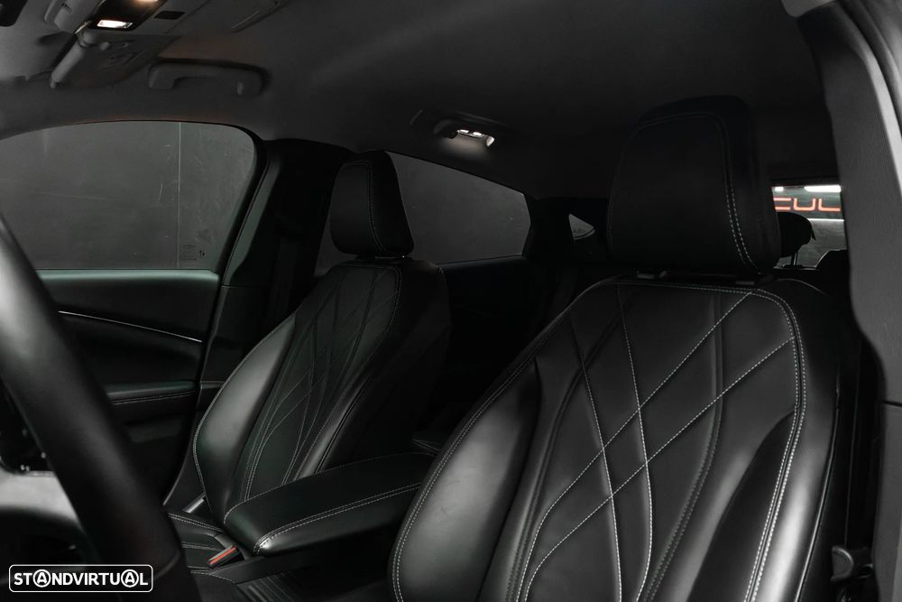 Ford Mustang Mach-E Standard - 23