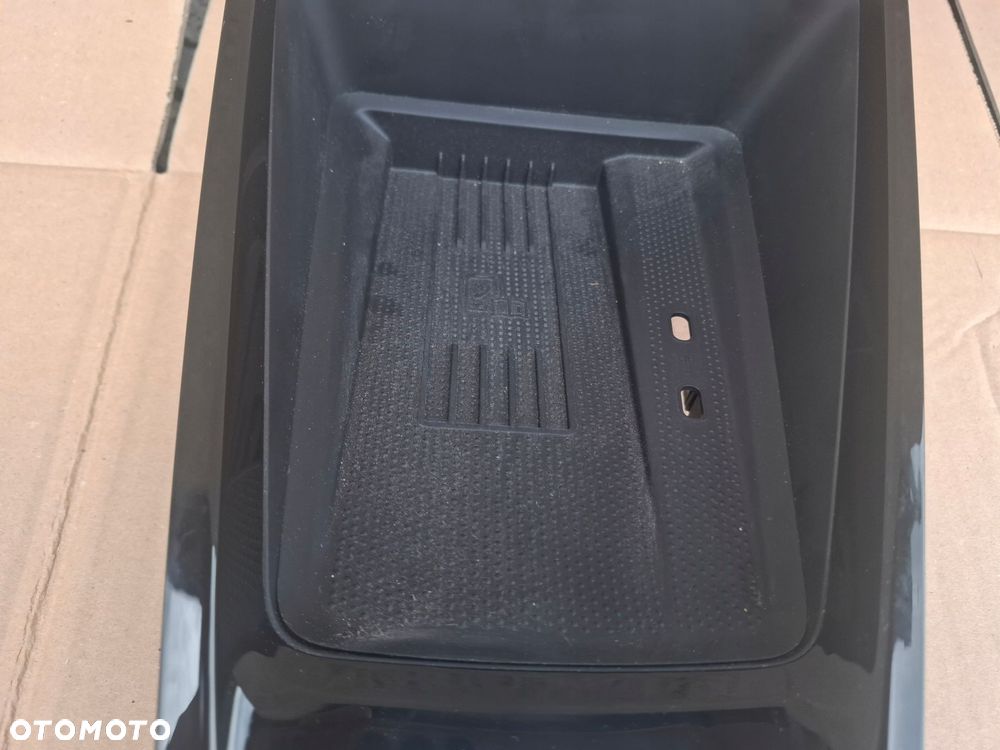 tunel panel przełącznik biegów skoda octavia iv 5e4 - 4