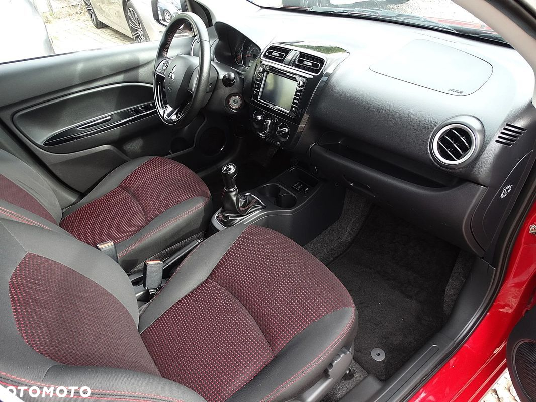 Mitsubishi Space Star 1.2 AS&G Intense - 28