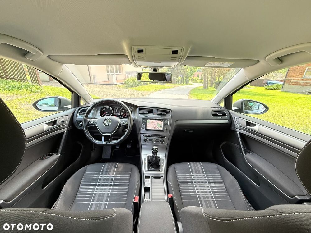Volkswagen Golf 1.6 TDI BlueMotion Technology Lounge - 21