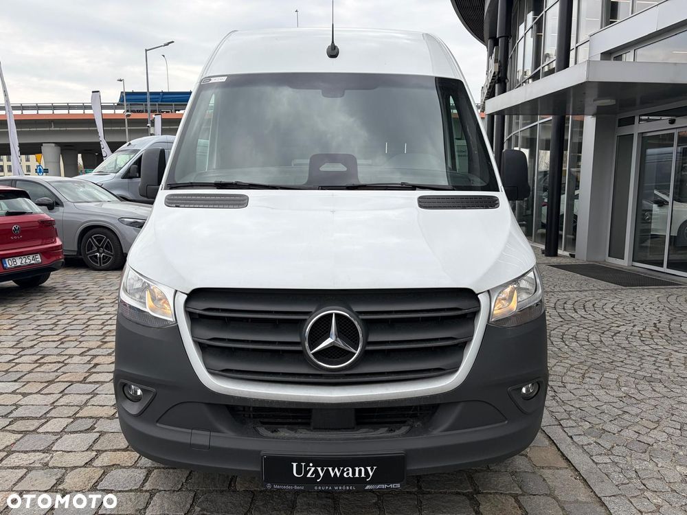 Mercedes-Benz Sprinter L4H2 - 2